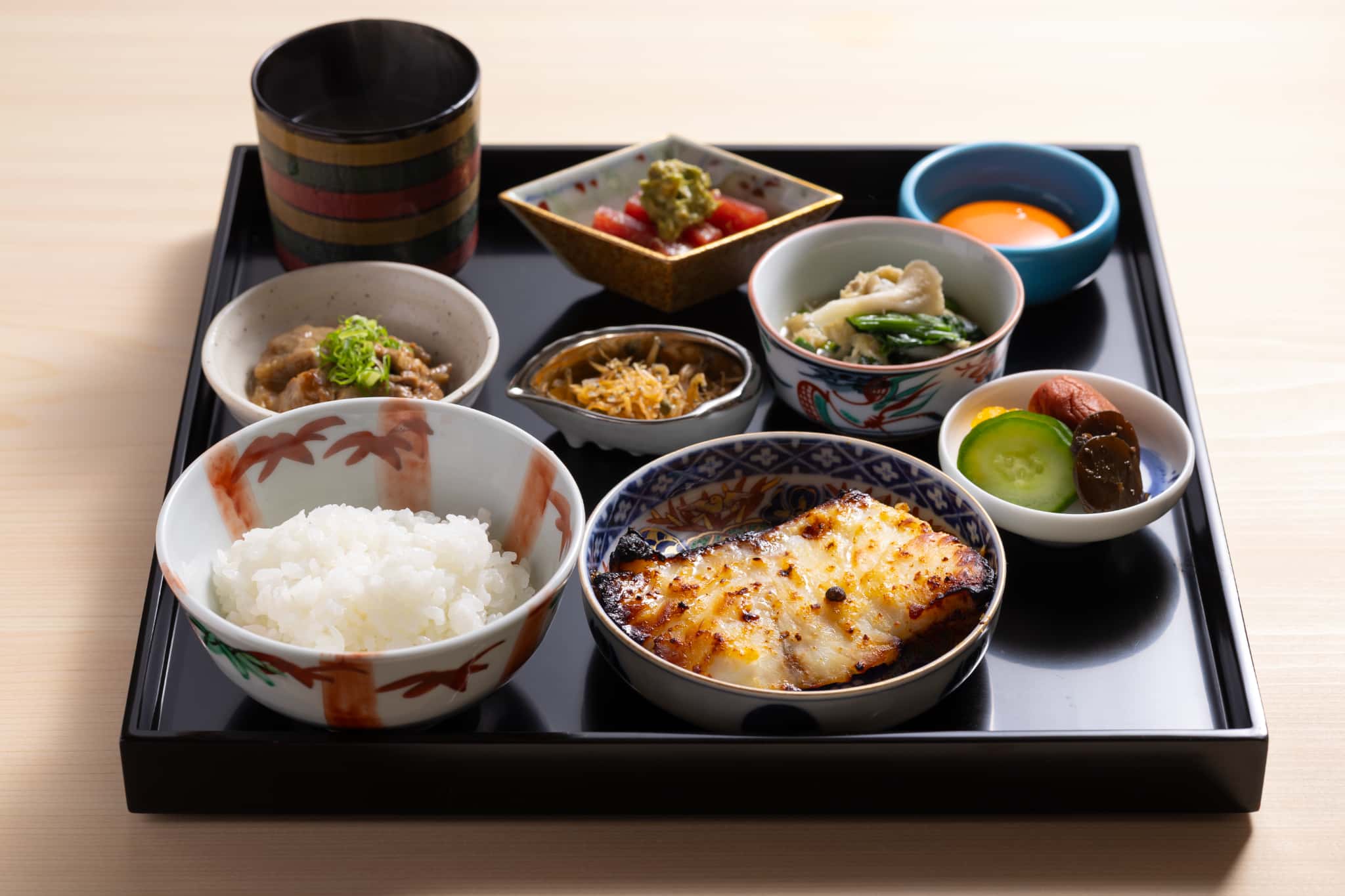馳走うお佐の店内とお料理